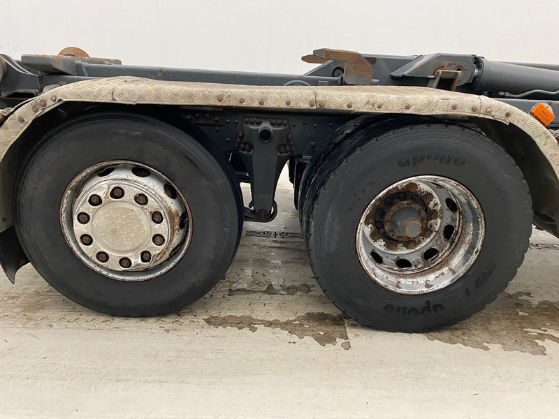 Scania R420 - 6x2 - Hook lift truck: picture 4 Scania R420 - 6x2 - Hook lift truck: picture 4