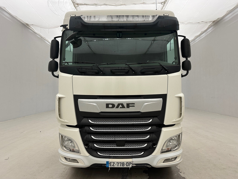 DAF XF 530 Space Cab - 6x4 - Tractor unit: picture 2 DAF XF 530 Space Cab - 6x4 - Tractor unit: picture 2