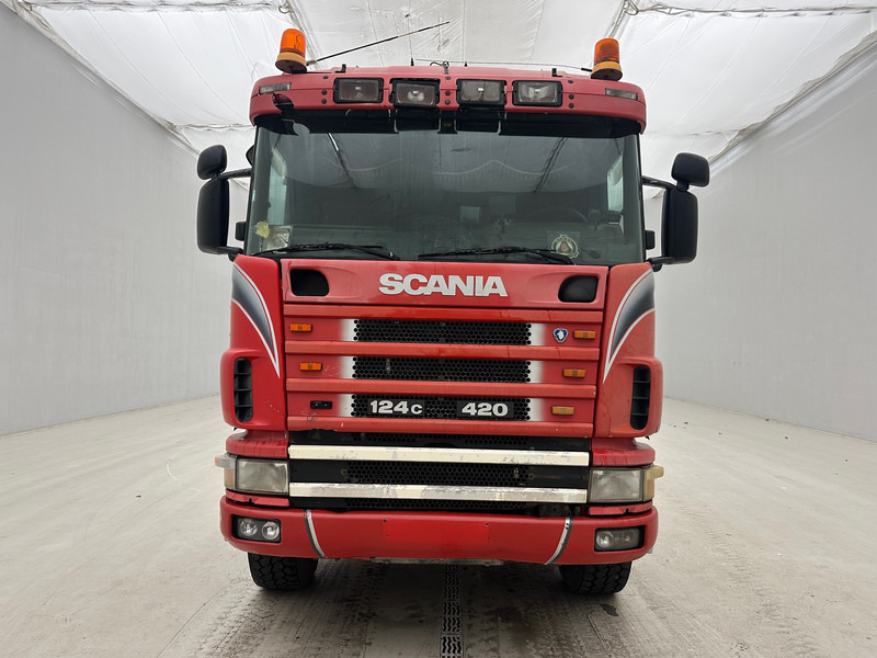 Scania R124.420 - 4x4 - Tractor unit: picture 2 Scania R124.420 - 4x4 - Tractor unit: picture 2