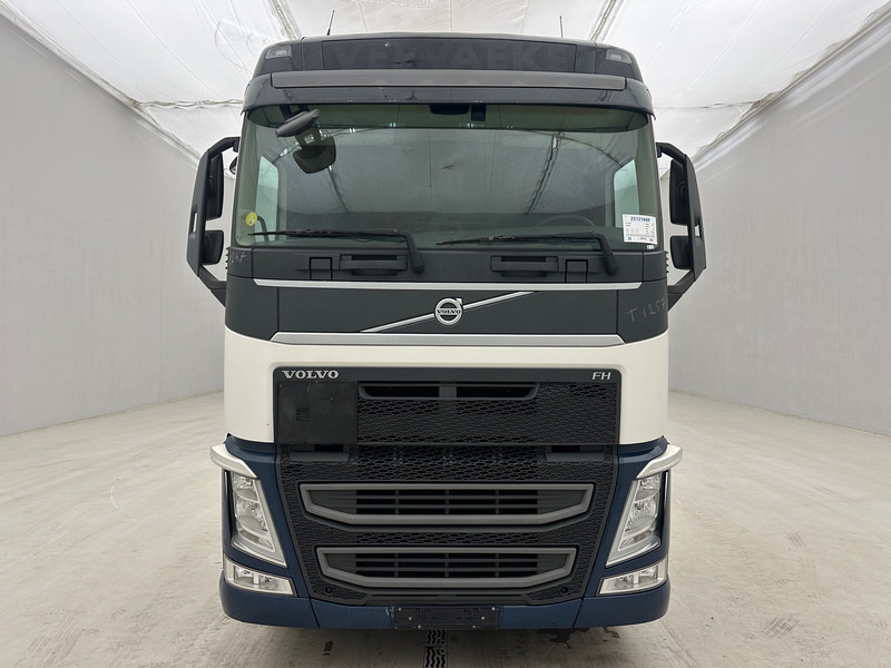Volvo FH 420 Globetrotter - ADR - Tractor unit: picture 2 Volvo FH 420 Globetrotter - ADR - Tractor unit: picture 2