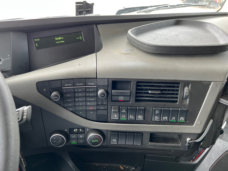 Tractor unit Volvo FH13.420 Globetrotter - ADR: picture 8