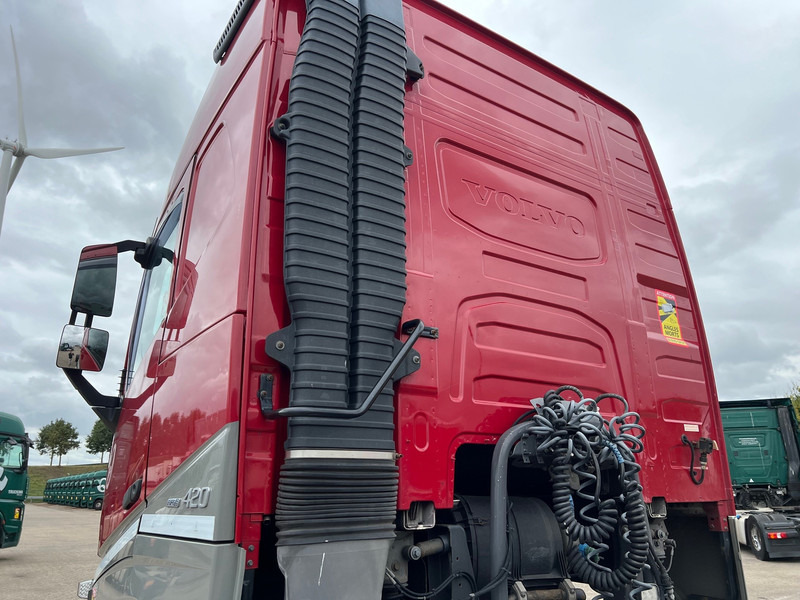 Tractor unit Volvo FH13.420 Globetrotter - ADR: picture 14