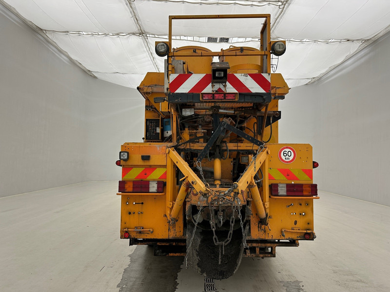 Mercedes-Benz Actros 3235 - 8x4 - Truck, Crane truck: picture 5 Mercedes-Benz Actros 3235 - 8x4 - Truck, Crane truck: picture 5