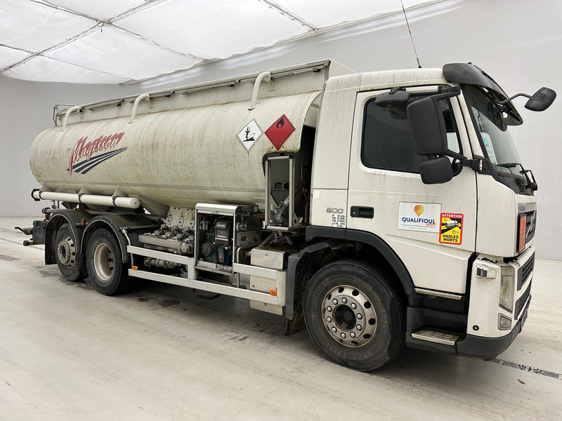 Volvo FM 500 - 6x2 - Tank truck: picture 3 Volvo FM 500 - 6x2 - Tank truck: picture 3