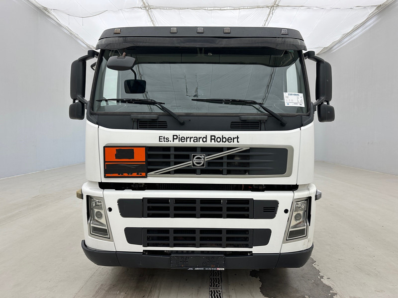 Volvo FM400 - Tank truck: picture 2 Volvo FM400 - Tank truck: picture 2
