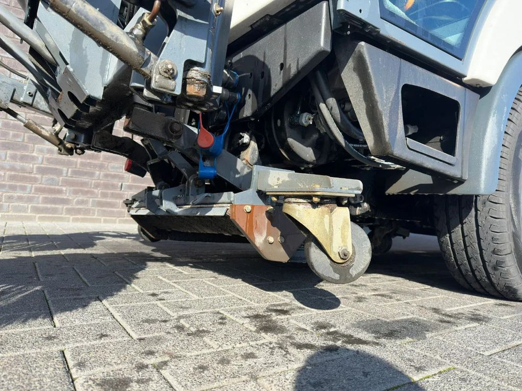 Leasing of Hako CITYMASTER 2200 SWEEPING TRUCK/ KEHRMASCHINE/VEE  Hako CITYMASTER 2200 SWEEPING TRUCK/ KEHRMASCHINE/VEE: picture 13