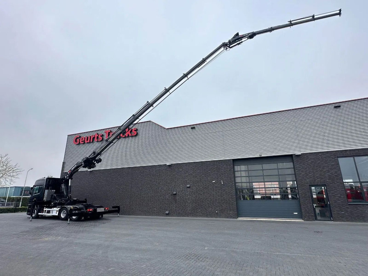 Scania R500 B6X2NB TREKKER / SATTELZUG/TRACTOR UNIT/ CA - Crane truck: picture 3 Scania R500 B6X2NB TREKKER / SATTELZUG/TRACTOR UNIT/ CA - Crane truck: picture 3
