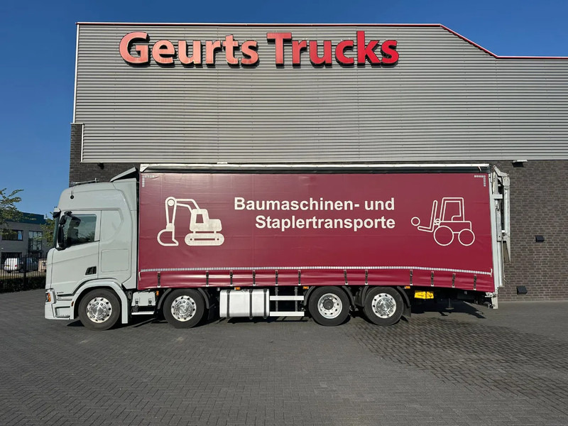 Scania R540 B8X2*6LB OPRIJWAGEN MET 15 TONS LAADKLEP EN GESLOTEN HUIF MET SCHUIFZEILEN EN SCHUIFKAP - Autotransporter truck: picture 1 Scania R540 B8X2*6LB OPRIJWAGEN MET 15 TONS LAADKLEP EN GESLOTEN HUIF MET SCHUIFZEILEN EN SCHUIFKAP - Autotransporter truck: picture 1