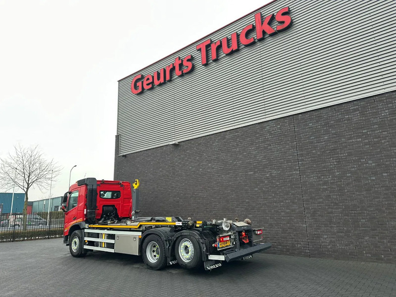 Volvo FM 430 6X2 + SCHADE/DAMAGE/UNFALL/HAAKARMSYSTEEM/ABROLLKIPPER/HOOKLIFT - Hook lift truck: picture 3 Volvo FM 430 6X2 + SCHADE/DAMAGE/UNFALL/HAAKARMSYSTEEM/ABROLLKIPPER/HOOKLIFT - Hook lift truck: picture 3