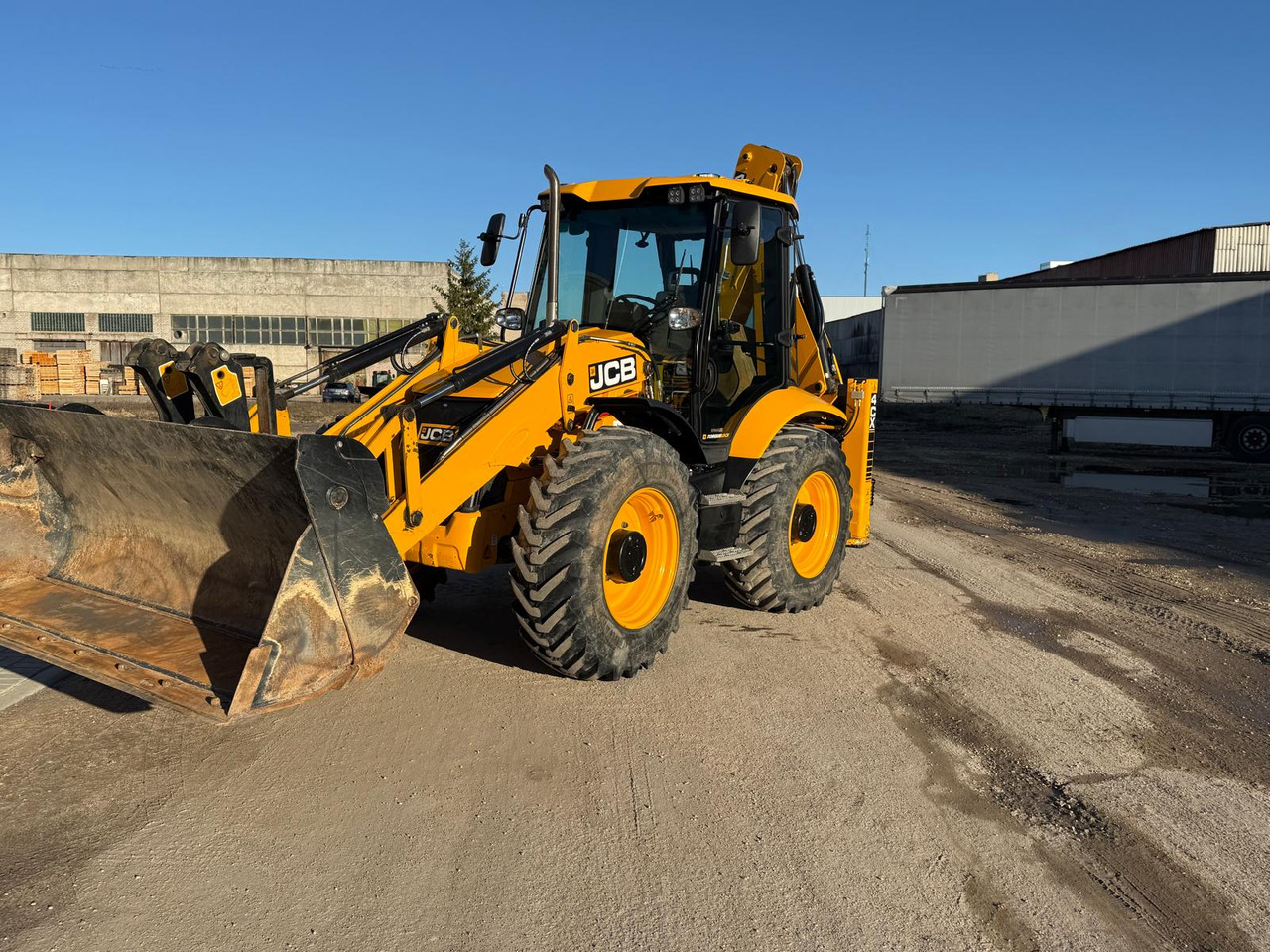 JCB 4cx jostic - Backhoe loader: picture 2 JCB 4cx jostic - Backhoe loader: picture 2