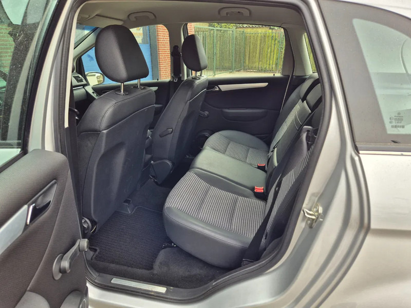Car Mercedes-Benz B-Klasse 200 Automaat.trekhaak.: picture 8 Car Mercedes-Benz B-Klasse 200 Automaat.trekhaak.: picture 8