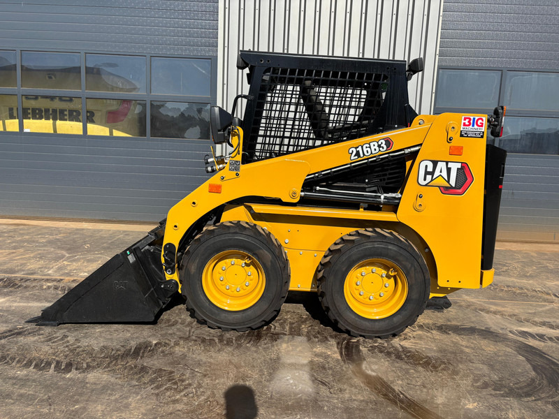 Caterpillar 216B3 - Loader: picture 2 Caterpillar 216B3 - Loader: picture 2