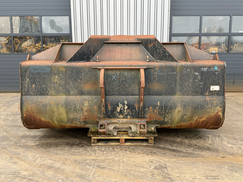 Caterpillar 966M Bucket 4.4 m3 - Bucket: picture 4 Caterpillar 966M Bucket 4.4 m3 - Bucket: picture 4