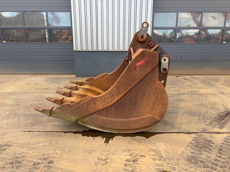 Caterpillar Bucket Cat 365/374 - Bucket: picture 2 Caterpillar Bucket Cat 365/374 - Bucket: picture 2