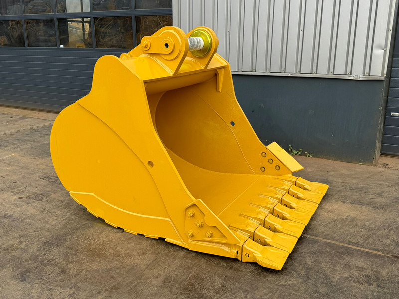 Caterpillar CAT 349 BUCKET TB linkage (66-IN X 2.81-CU M,7 teeth) - Bucket: picture 3 Caterpillar CAT 349 BUCKET TB linkage (66-IN X 2.81-CU M,7 teeth) - Bucket: picture 3