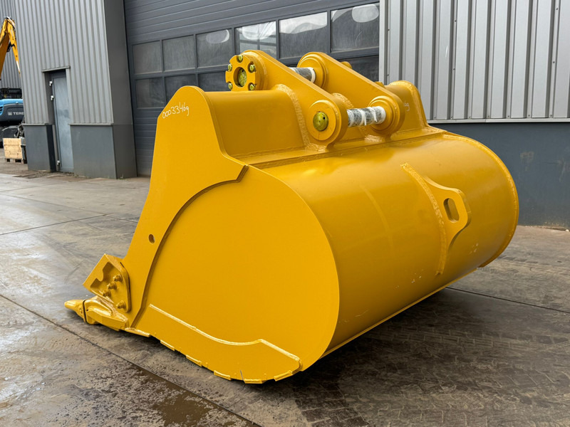 Caterpillar CAT349 GP BUCKET 3.82 CBM, 7 Teeth, S, TB Linkage - Bucket: picture 3 Caterpillar CAT349 GP BUCKET 3.82 CBM, 7 Teeth, S, TB Linkage - Bucket: picture 3