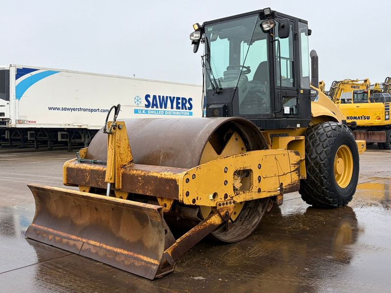 Caterpillar CS563E - Roller: picture 2 Caterpillar CS563E - Roller: picture 2