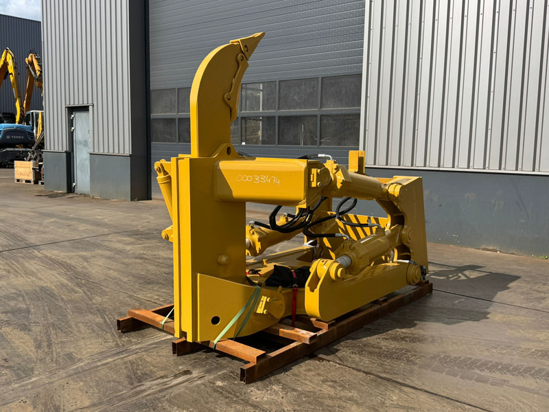Caterpillar D8T D8R D8N Single Shank Ripper (forged shanks) - Ripper: picture 2 Caterpillar D8T D8R D8N Single Shank Ripper (forged shanks) - Ripper: picture 2