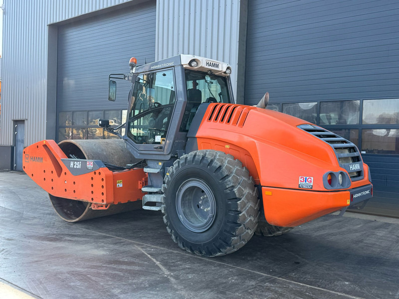 Hamm H25i - Roller: picture 3 Hamm H25i - Roller: picture 3