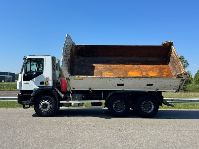 Tipper Iveco Trakker 410 6x4 Kipper: picture 10