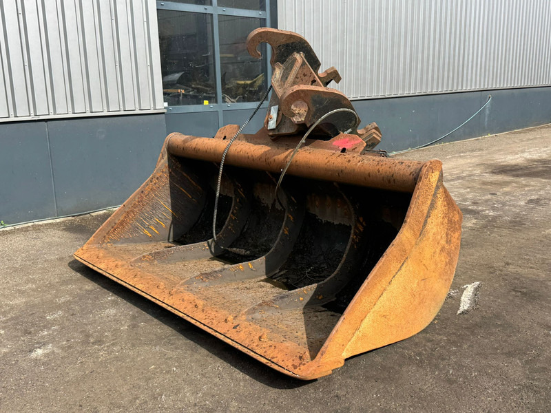 KANTELBAK 27-42 tons klasse - Bucket: picture 1 KANTELBAK 27-42 tons klasse - Bucket: picture 1