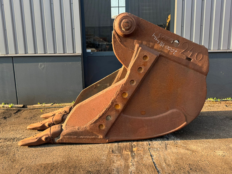 Lehnhoff HH8-1300mm Lehnhoff HS80-100 - Bucket: picture 2 Lehnhoff HH8-1300mm Lehnhoff HS80-100 - Bucket: picture 2