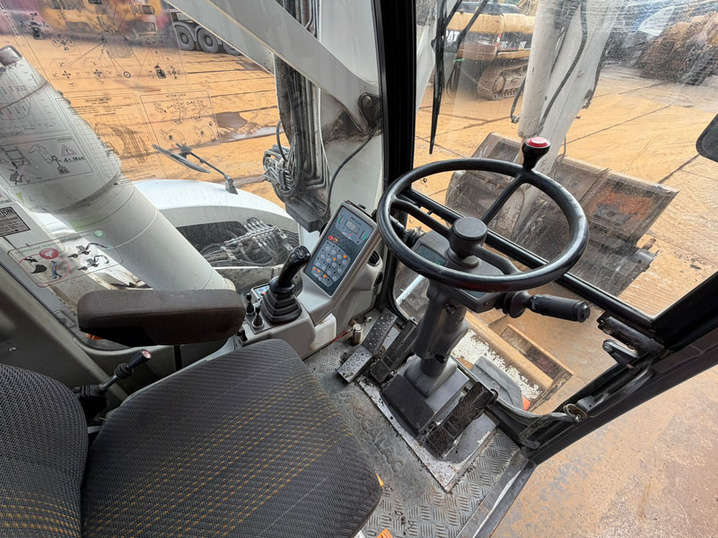 Wheel excavator Mecalac 12MTX incl. 5 x bucket: picture 17