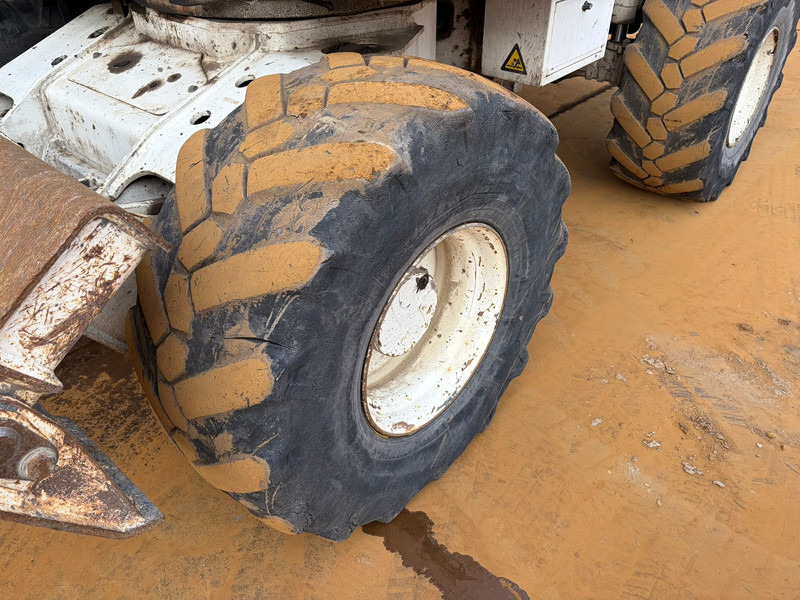 Wheel excavator Mecalac 12MTX incl. 5 x bucket: picture 12