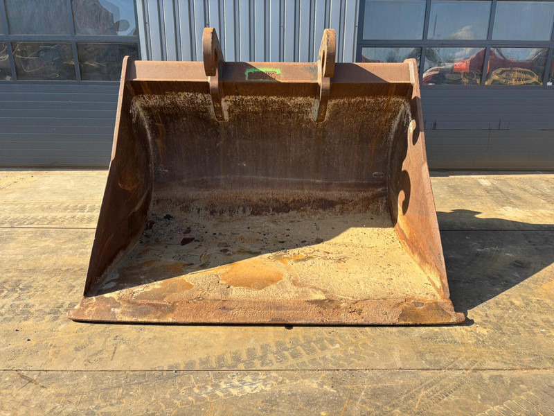 Verachtert GP bucket CW70 for 374F - Bucket: picture 2 Verachtert GP bucket CW70 for 374F - Bucket: picture 2