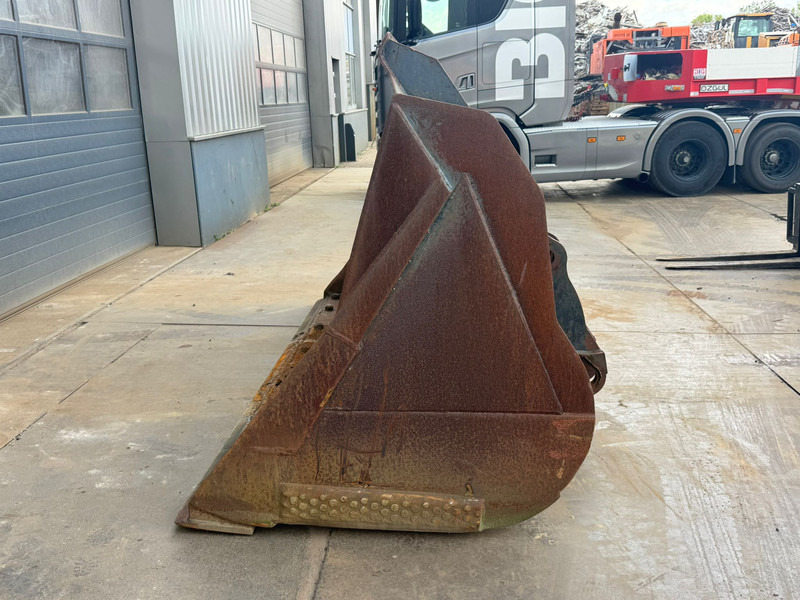 Volvo 4.2 m3 - Bucket: picture 2 Volvo 4.2 m3 - Bucket: picture 2