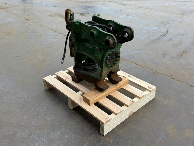Powertilt Xtra Tilt CAT 302 - Quick coupler: picture 2 Powertilt Xtra Tilt CAT 302 - Quick coupler: picture 2