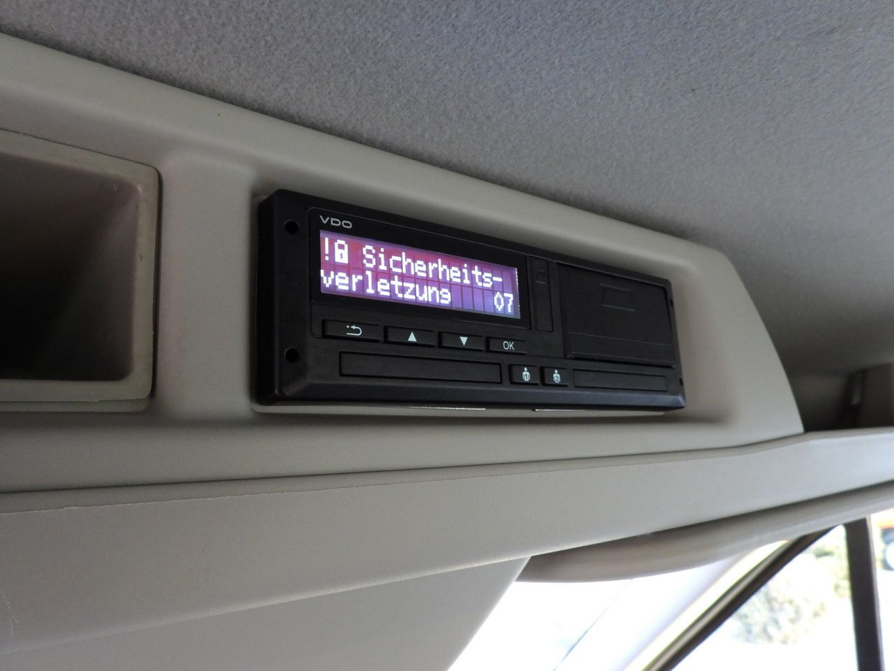 FORD TRANSIT 4x4 STAKE BODY DOUBLE CABIN DOKA 6 SEATS CRUISE CONTROL LED LIGHTS AIR CONDITIONING 170HP - Combi van: picture 5 FORD TRANSIT 4x4 STAKE BODY DOUBLE CABIN DOKA 6 SEATS CRUISE CONTROL LED LIGHTS AIR CONDITIONING 170HP - Combi van: picture 5