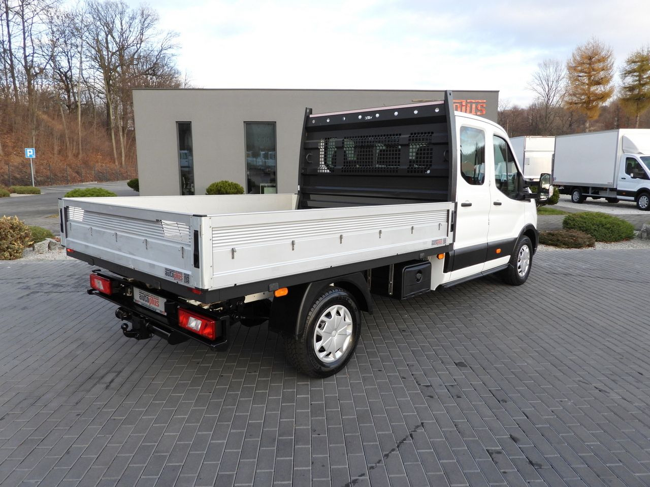 FORD TRANSIT 4x4 STAKE BODY DOUBLE CABIN DOKA 6 SEATS CRUISE CONTROL LED LIGHTS AIR CONDITIONING 170HP - Combi van: picture 4 FORD TRANSIT 4x4 STAKE BODY DOUBLE CABIN DOKA 6 SEATS CRUISE CONTROL LED LIGHTS AIR CONDITIONING 170HP - Combi van: picture 4