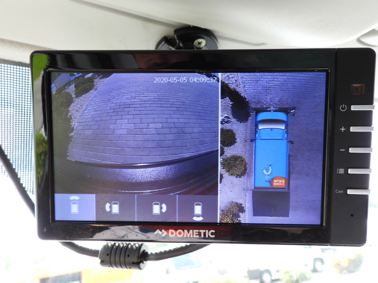 Box van FORD TRANSIT BOX LIFT 8 PALLETS CRUISE CONTROL LED LIGHTS AIR CONDITIONING 130HP: picture 47 Box van FORD TRANSIT BOX LIFT 8 PALLETS CRUISE CONTROL LED LIGHTS AIR CONDITIONING 130HP: picture 47