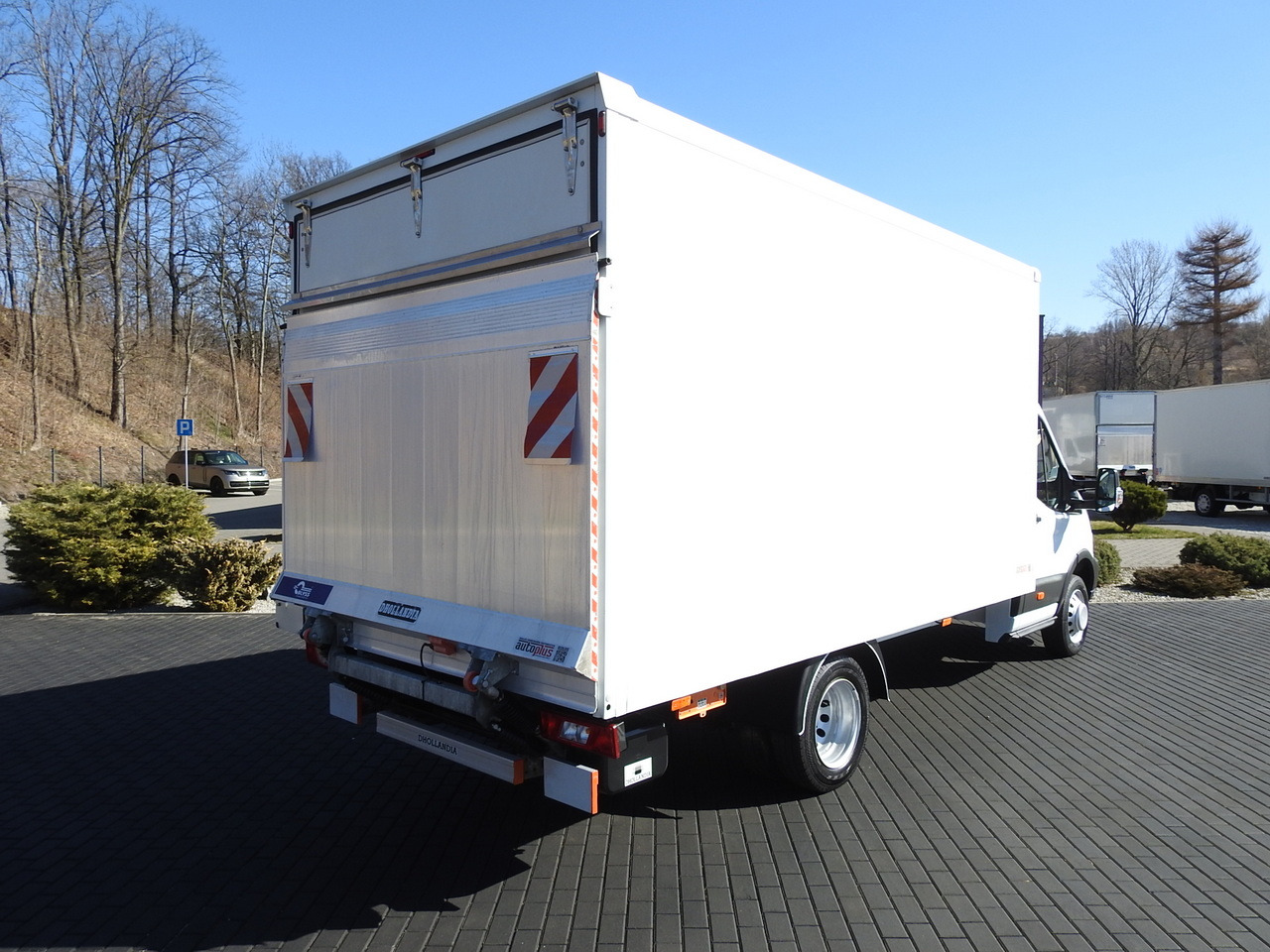 FORD TRANSIT BOX LIFT 8 PALLETS TWIN WHEELS AIR CONDITIONING 130HP - Box van: picture 3 FORD TRANSIT BOX LIFT 8 PALLETS TWIN WHEELS AIR CONDITIONING 130HP - Box van: picture 3