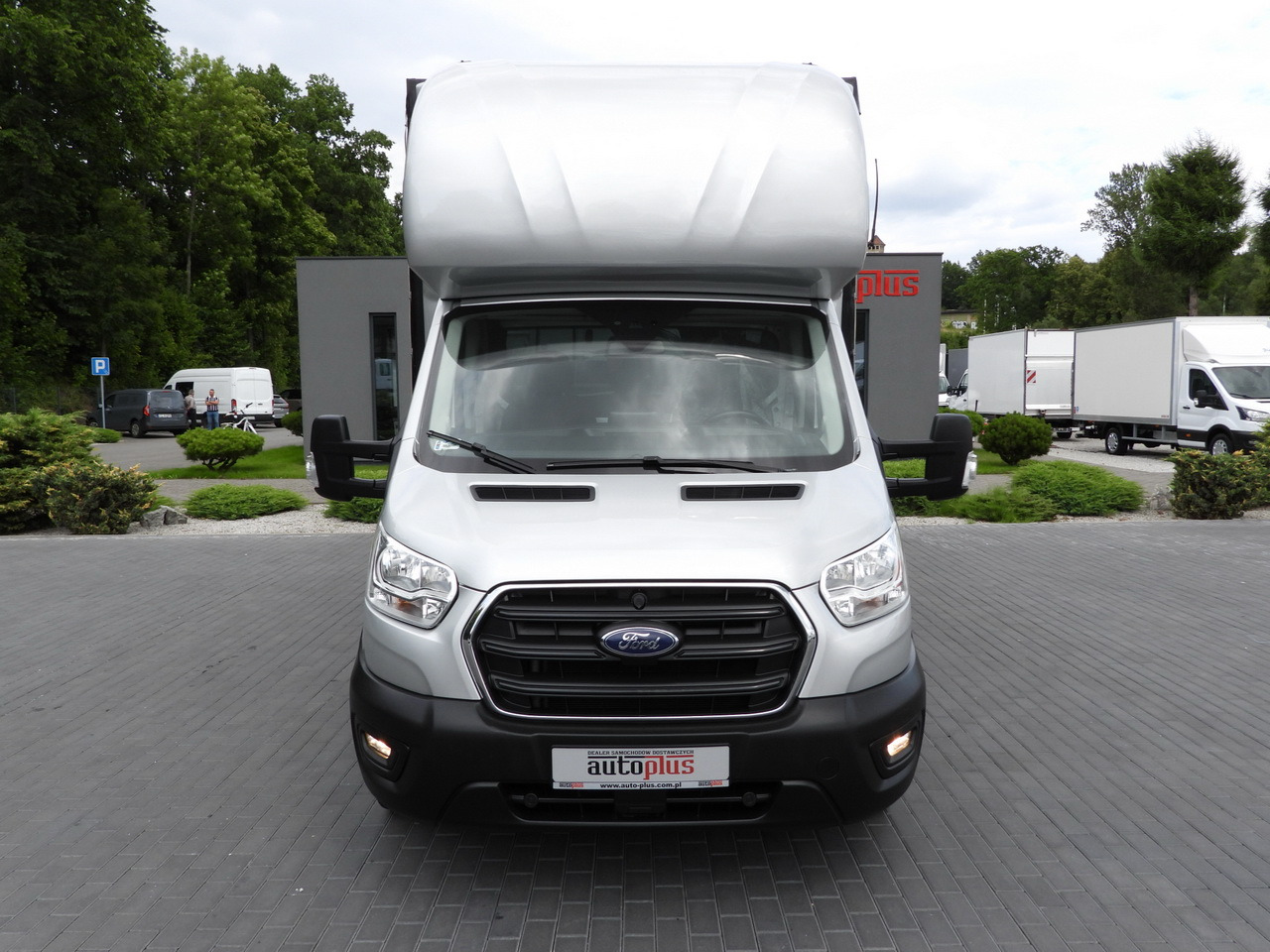 FORD TRANSIT TARPAULIN 10 PALLETS WEBASTO CRUISE CONTROL LED LIGHTS PNEUMATICS AIR CONDITIONING 160HP - Curtain side van: picture 5 FORD TRANSIT TARPAULIN 10 PALLETS WEBASTO CRUISE CONTROL LED LIGHTS PNEUMATICS AIR CONDITIONING 160HP - Curtain side van: picture 5