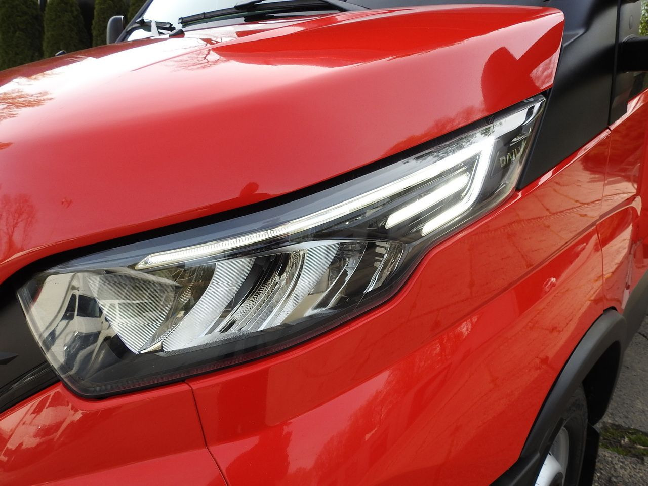 Curtain side van IVECO DAILY 35S18 TARPAULIN 10 PALLETS WEBASTO CRUISE CONTROL LED LIGHTS AIR CONDITIONING 180HP: picture 19 Curtain side van IVECO DAILY 35S18 TARPAULIN 10 PALLETS WEBASTO CRUISE CONTROL LED LIGHTS AIR CONDITIONING 180HP: picture 19