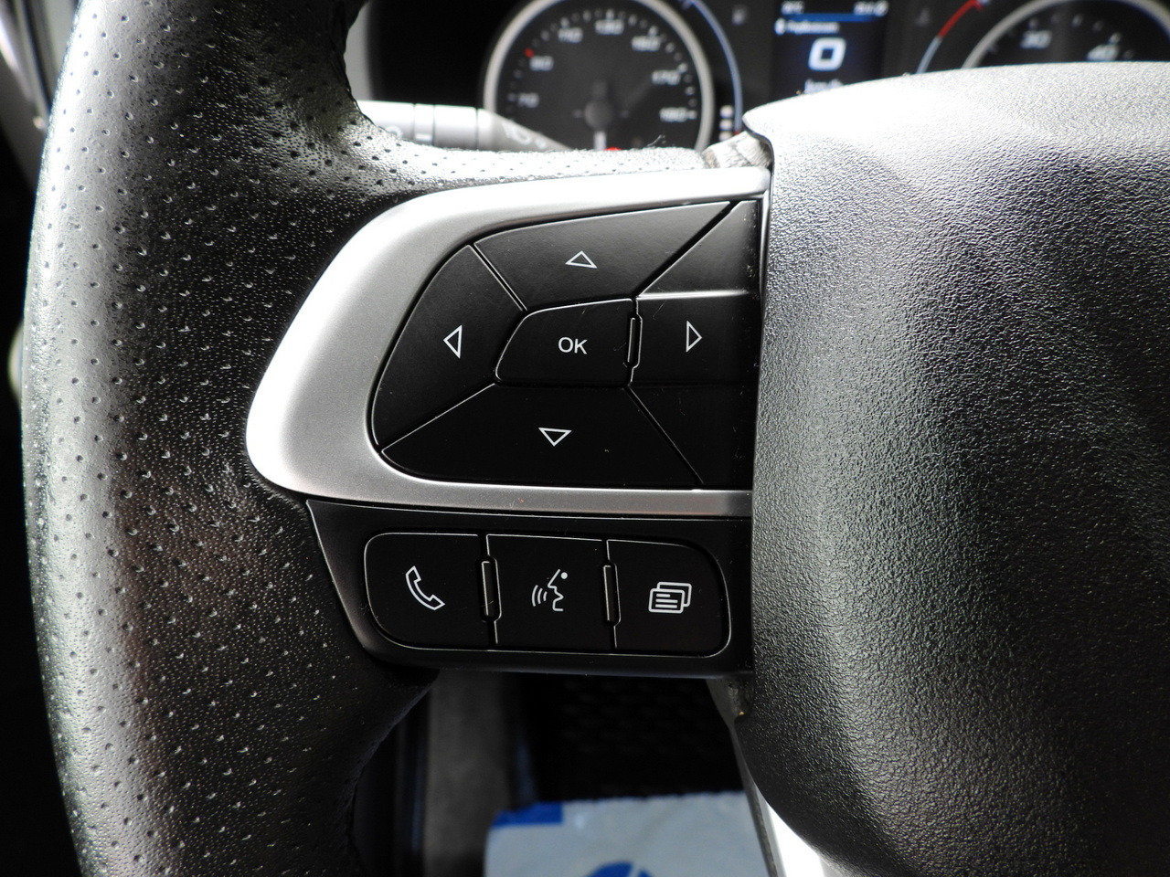 Curtain side van IVECO DAILY 35S18 TARPAULIN LIFT 8 PALLETS WEBASTO CRUISE CONTROL AIR CONDITIONING 180HP: picture 37 Curtain side van IVECO DAILY 35S18 TARPAULIN LIFT 8 PALLETS WEBASTO CRUISE CONTROL AIR CONDITIONING 180HP: picture 37