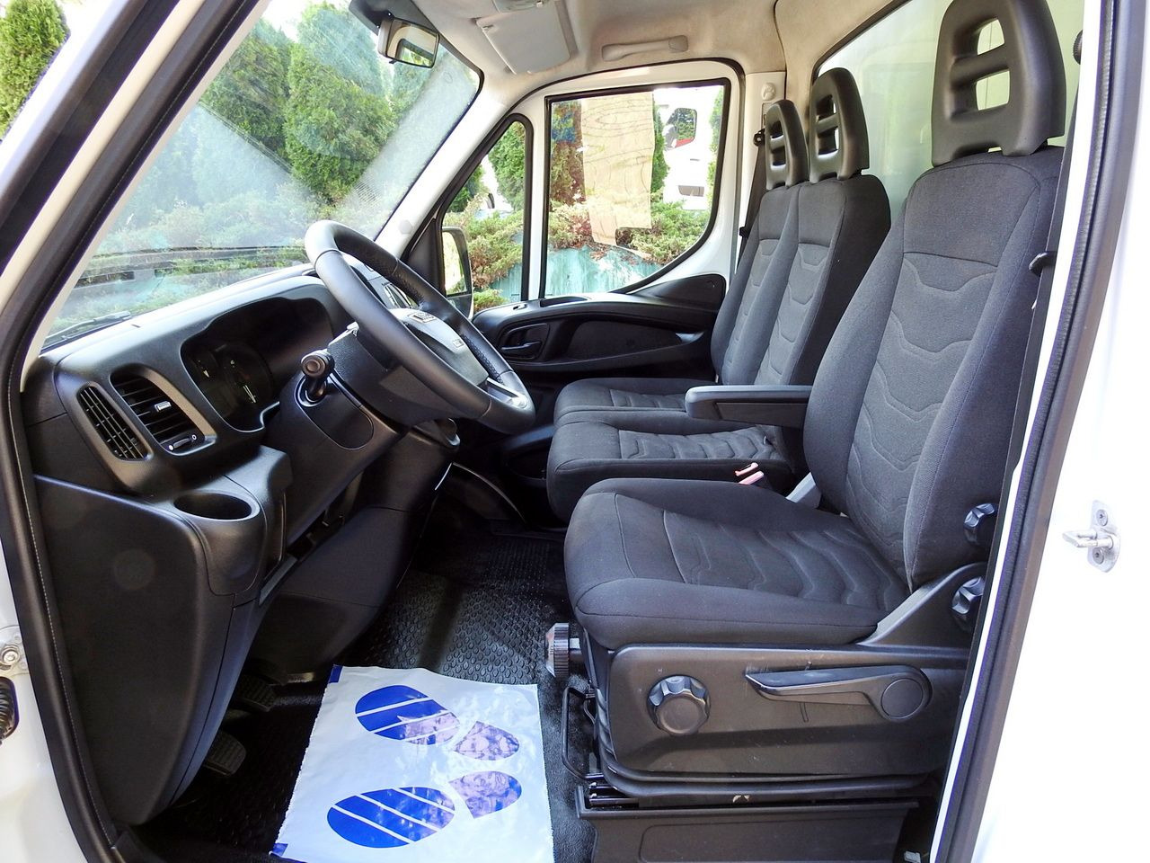 Refrigerated van IVECO DAILY: picture 33