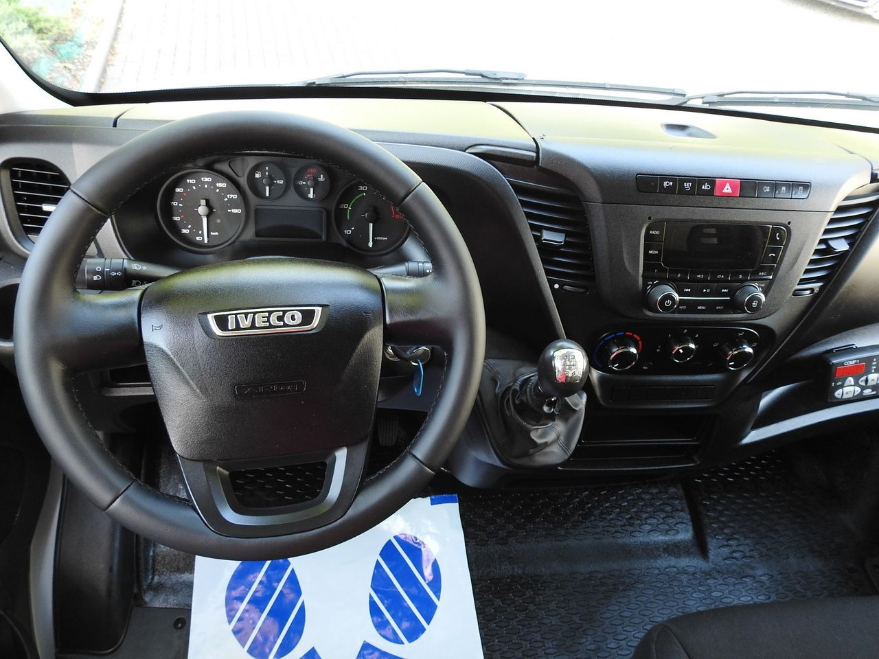 Refrigerated van IVECO DAILY: picture 35