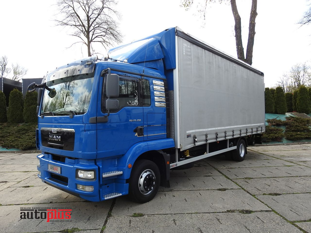 MAN TGM 15.290 TARPAULIN LIFT 18 PALLETS CRUISE CONTROL TWIN WHEELS AIR CONDITIONING 290HP - Curtain side van: picture 1 MAN TGM 15.290 TARPAULIN LIFT 18 PALLETS CRUISE CONTROL TWIN WHEELS AIR CONDITIONING 290HP - Curtain side van: picture 1