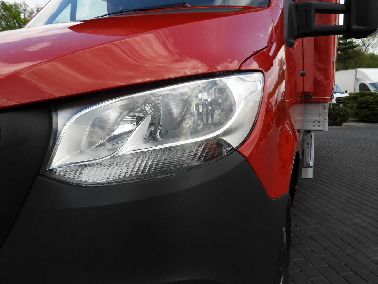 Curtain side van MERCEDES SPRINTER 316 8 PALLETS TARPAULIN LIFT CRUISE CONTROL AIR CONDITIONING 160HP: picture 21 Curtain side van MERCEDES SPRINTER 316 8 PALLETS TARPAULIN LIFT CRUISE CONTROL AIR CONDITIONING 160HP: picture 21