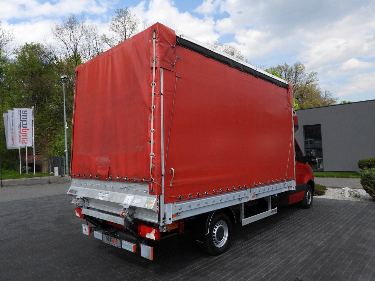 Curtain side van MERCEDES SPRINTER 316 8 PALLETS TARPAULIN LIFT CRUISE CONTROL AIR CONDITIONING 160HP: picture 14 Curtain side van MERCEDES SPRINTER 316 8 PALLETS TARPAULIN LIFT CRUISE CONTROL AIR CONDITIONING 160HP: picture 14