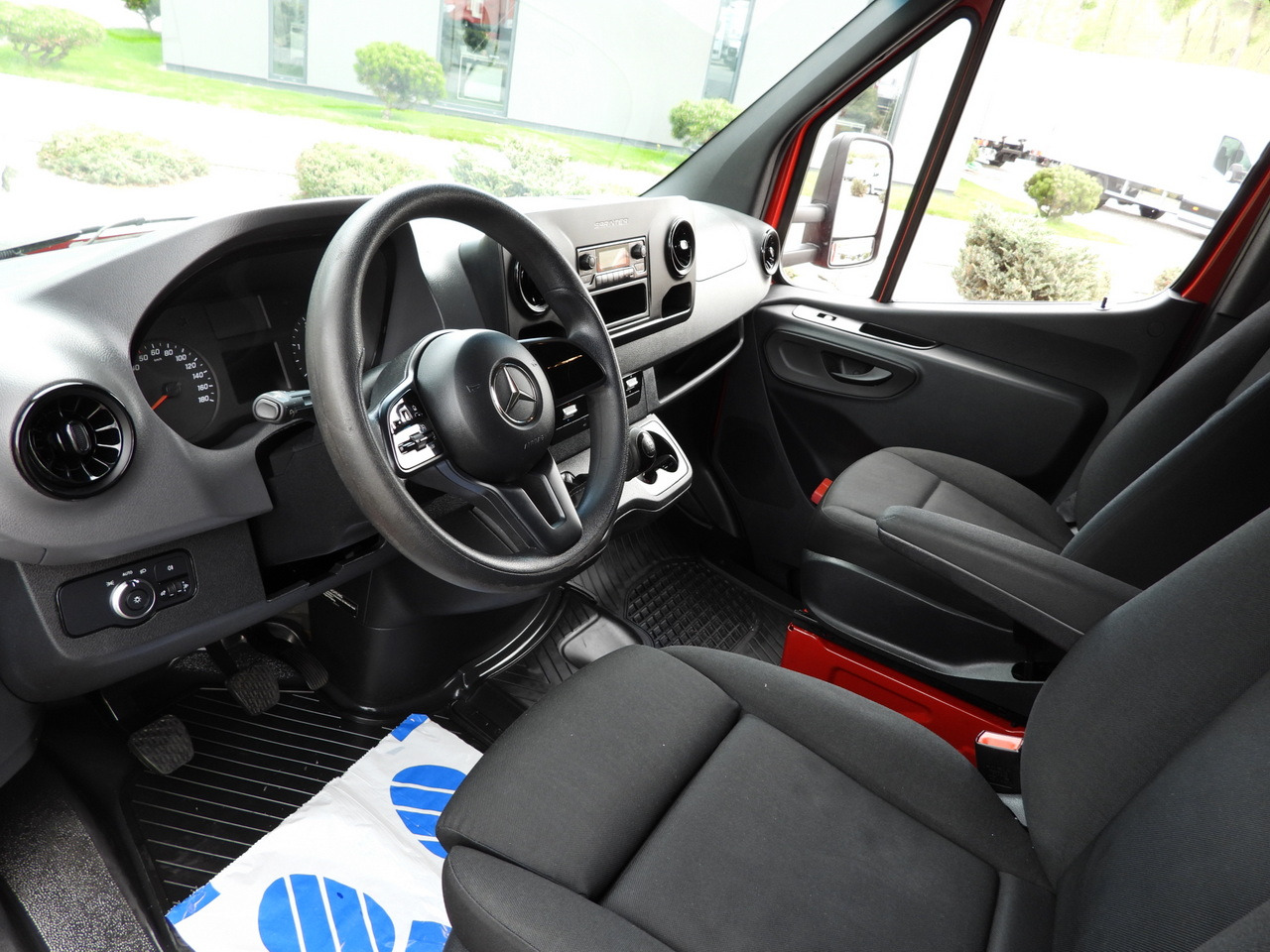 MERCEDES SPRINTER 316 8 PALLETS TARPAULIN LIFT CRUISE CONTROL AIR CONDITIONING  160HP - Curtain side van: picture 2 MERCEDES SPRINTER 316 8 PALLETS TARPAULIN LIFT CRUISE CONTROL AIR CONDITIONING  160HP - Curtain side van: picture 2