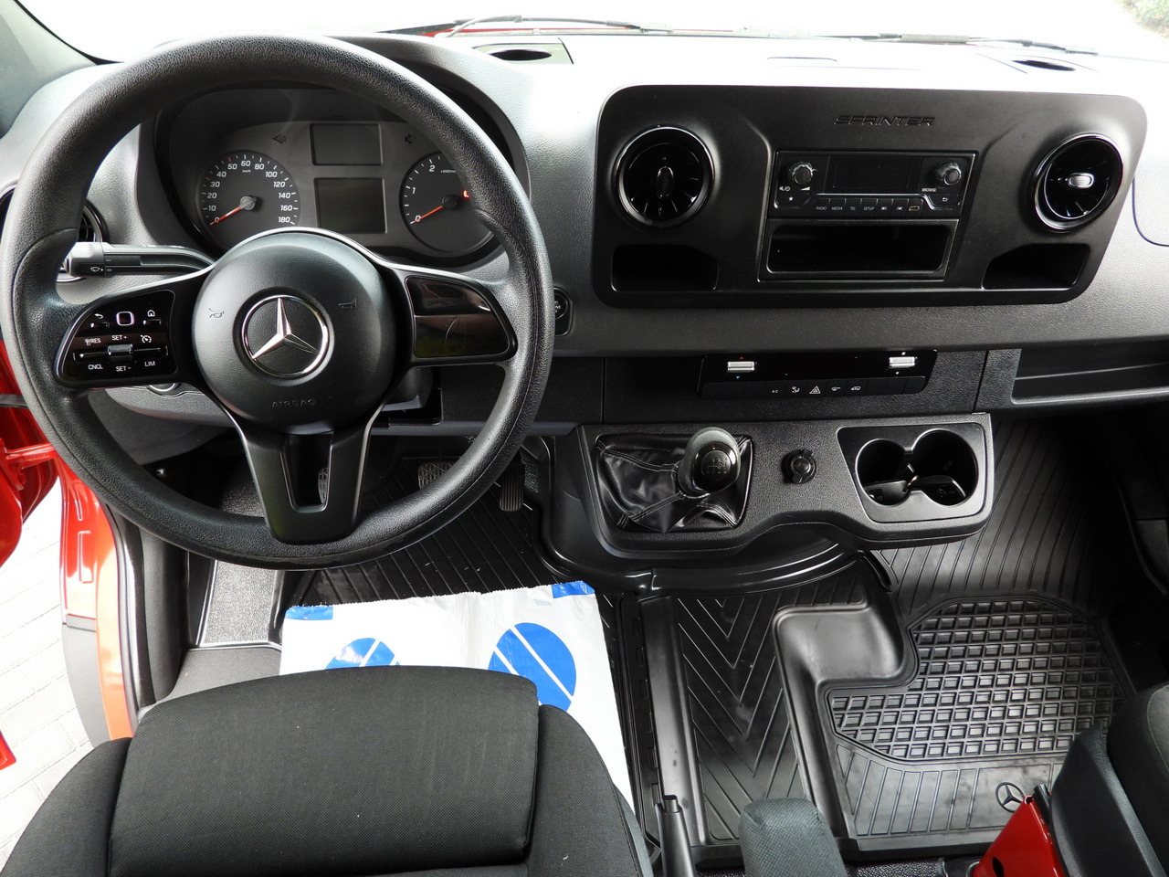 Curtain side van MERCEDES SPRINTER 316 8 PALLETS TARPAULIN LIFT CRUISE CONTROL AIR CONDITIONING 160HP: picture 35 Curtain side van MERCEDES SPRINTER 316 8 PALLETS TARPAULIN LIFT CRUISE CONTROL AIR CONDITIONING 160HP: picture 35