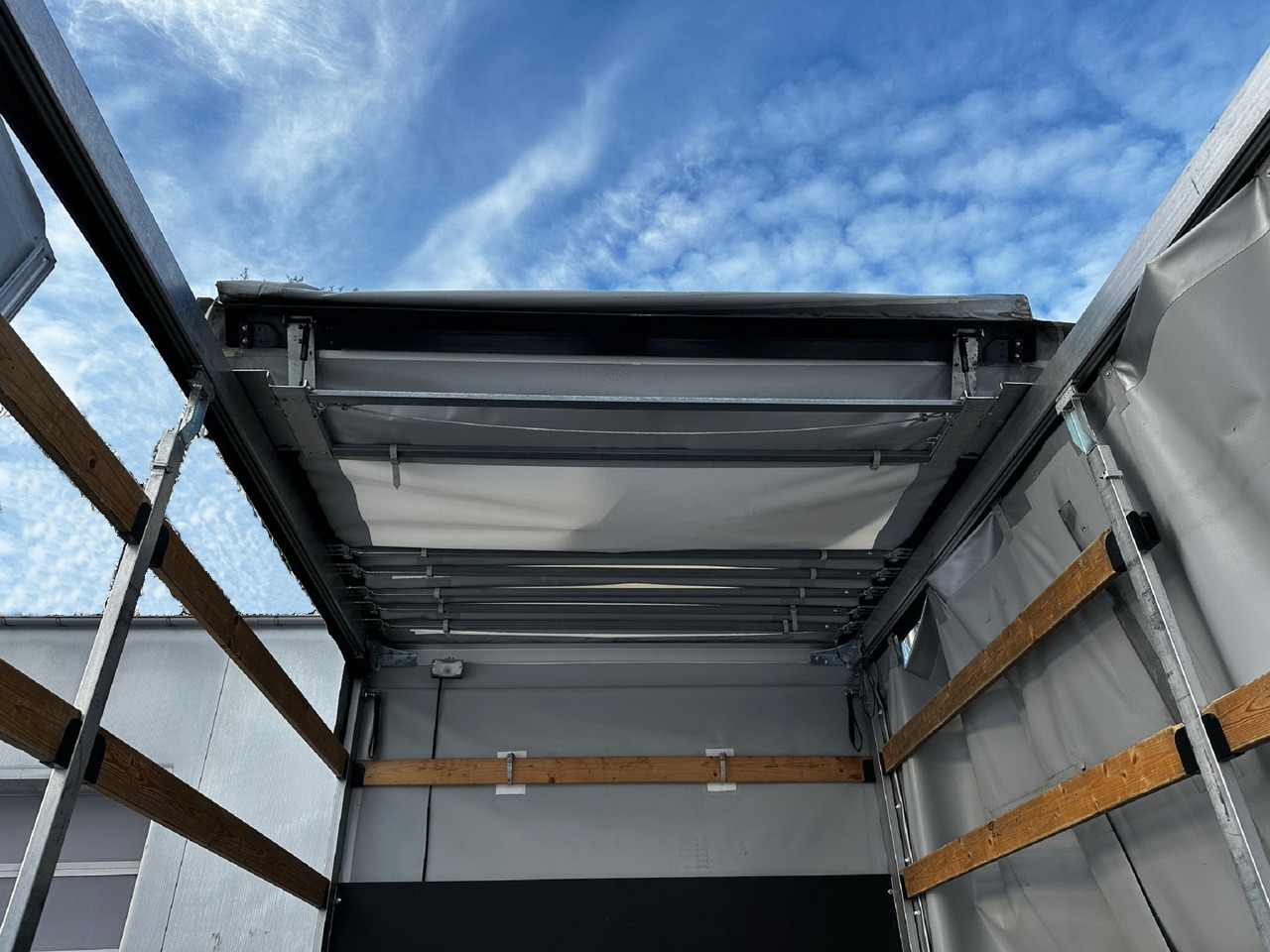 Leasing of MERCEDES SPRINTER 316 TARPAULIN 8 PALLETS WEBASTO CRUISE CONTROL AIR CONDITIONING  160HP MERCEDES SPRINTER 316 TARPAULIN 8 PALLETS WEBASTO CRUISE CONTROL AIR CONDITIONING  160HP: picture 14