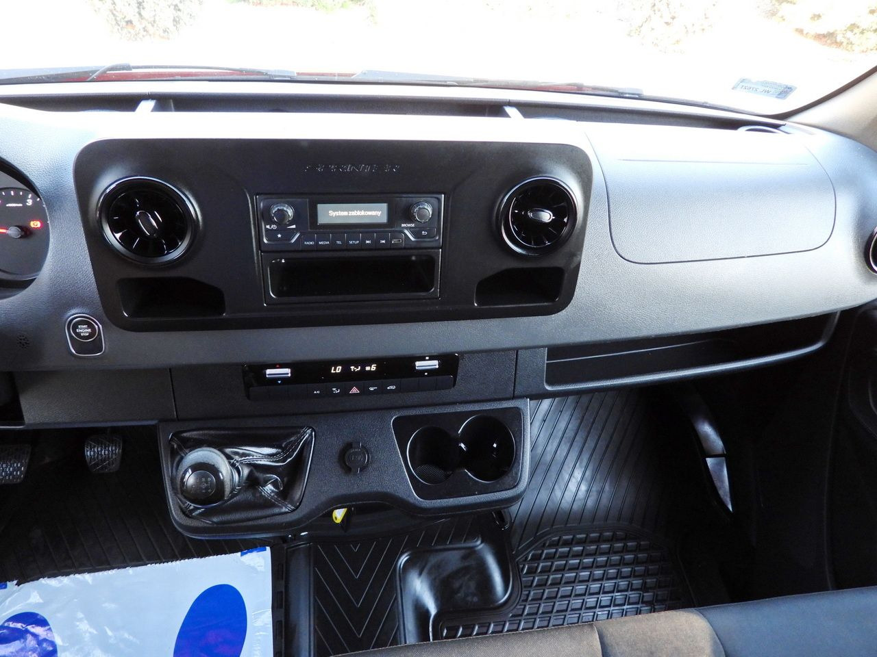 Curtain side van MERCEDES SPRINTER 316 TARPAULIN LIFT 8 PALLETS WEBASTO CRUISE CONTROL AIR CONDITIONING 160HP: picture 37 Curtain side van MERCEDES SPRINTER 316 TARPAULIN LIFT 8 PALLETS WEBASTO CRUISE CONTROL AIR CONDITIONING 160HP: picture 37