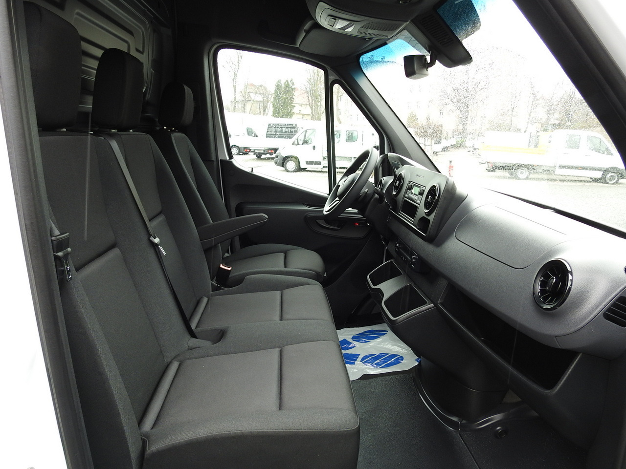 New Panel van, Electric van MERCEDES eSprinter NEW ELECTRIC VAN AUTOMATIC TRANSMISSION GUARANTEE 95HP: picture 38 New Panel van, Electric van MERCEDES eSprinter NEW ELECTRIC VAN AUTOMATIC TRANSMISSION GUARANTEE 95HP: picture 38