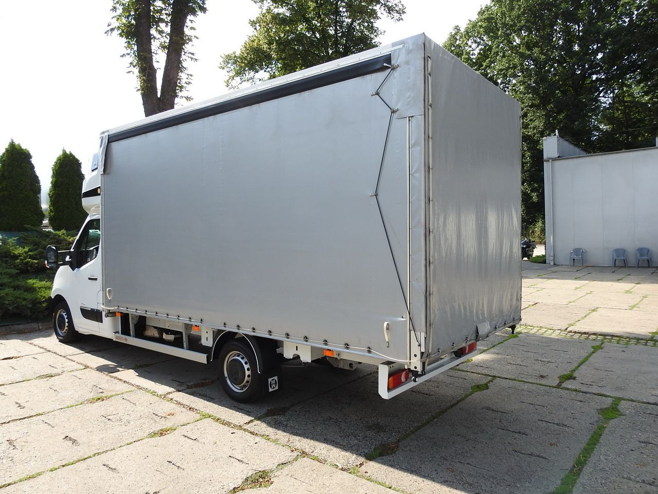 Leasing of OPEL MOVANO  TARPAULIN 10 PALLETS WEBASTO CRUISE CONTROL LED LIGHTS PNEUMATICS AIR CONDITIONING  165HP OPEL MOVANO  TARPAULIN 10 PALLETS WEBASTO CRUISE CONTROL LED LIGHTS PNEUMATICS AIR CONDITIONING  165HP: picture 9