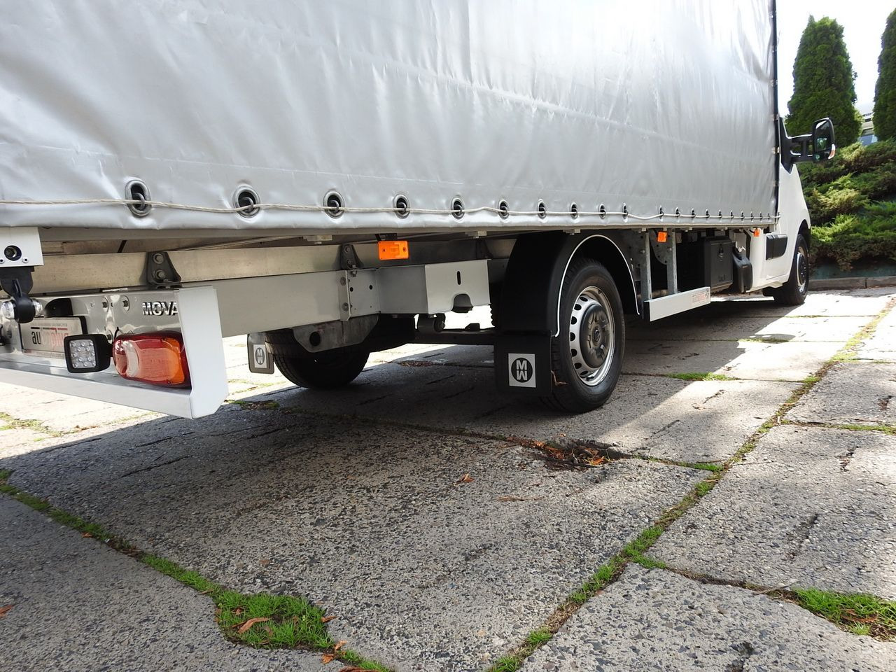 Leasing of OPEL MOVANO  TARPAULIN 10 PALLETS WEBASTO CRUISE CONTROL LED LIGHTS PNEUMATICS AIR CONDITIONING  165HP OPEL MOVANO  TARPAULIN 10 PALLETS WEBASTO CRUISE CONTROL LED LIGHTS PNEUMATICS AIR CONDITIONING  165HP: picture 16